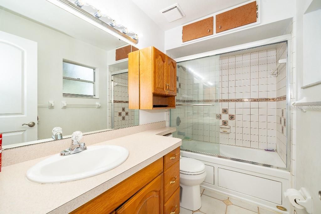 For Sale: $609,000 (4 beds, 3 baths, 3000 Square Feet)