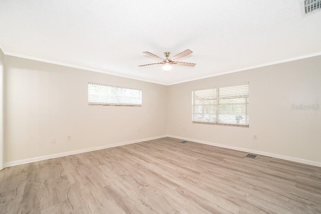 For Sale: $609,000 (4 beds, 3 baths, 3000 Square Feet)