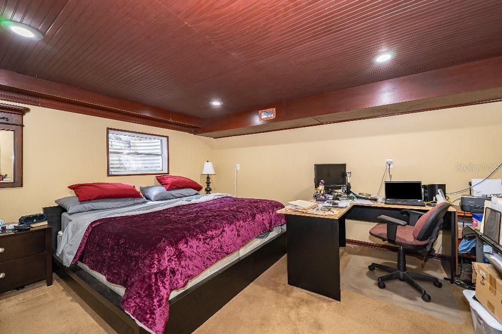 For Sale: $609,000 (4 beds, 3 baths, 3000 Square Feet)