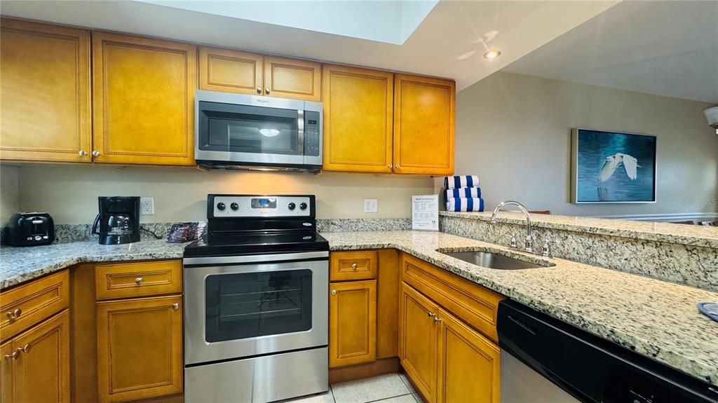 For Rent: $2,000 (2 beds, 2 baths, 1052 Square Feet)