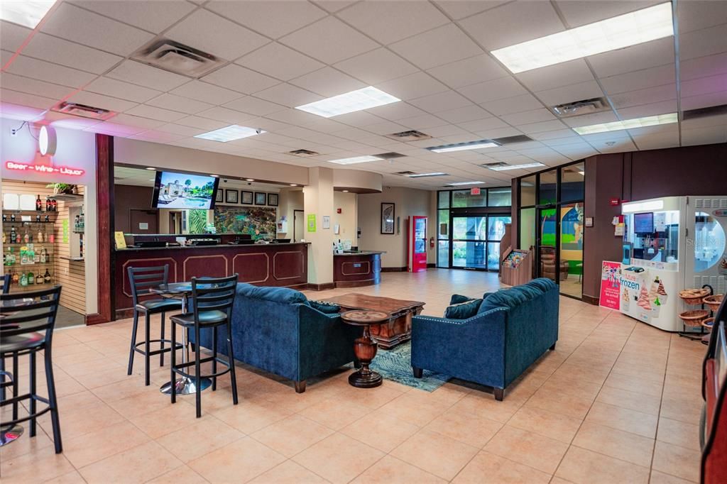 For Rent: $2,000 (2 beds, 2 baths, 1052 Square Feet)