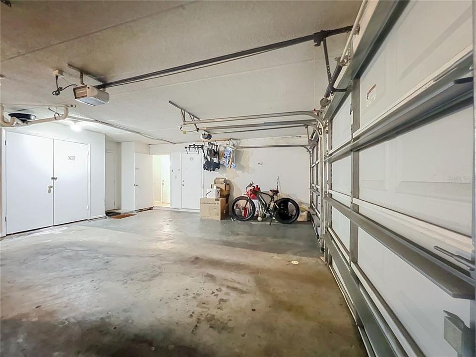 For Sale: $149,000 (2 beds, 2 baths, 980 Square Feet)