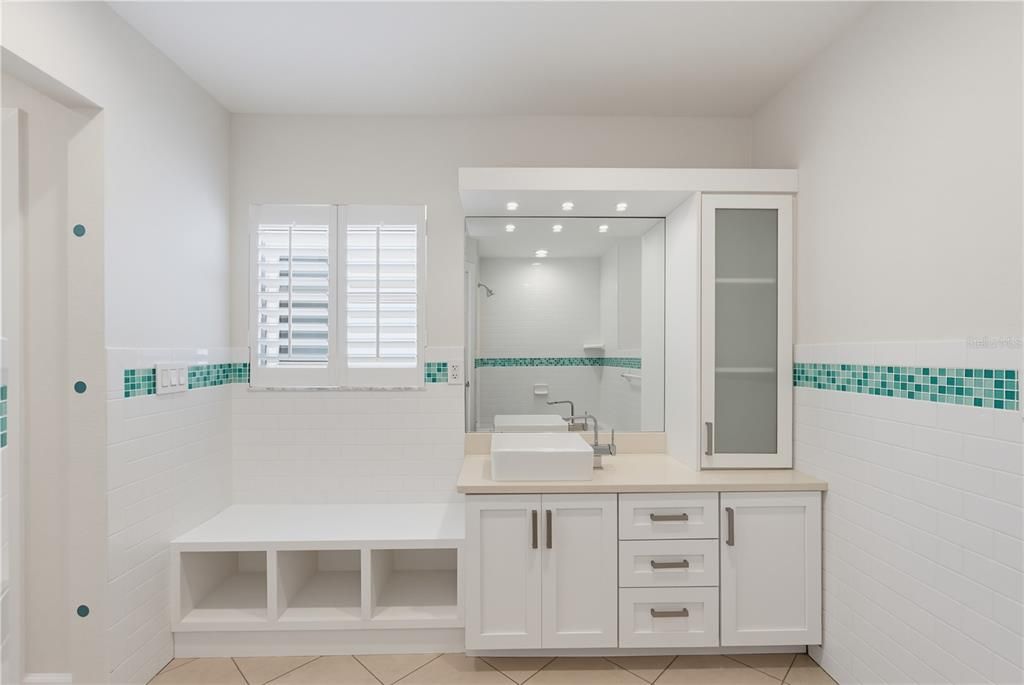 For Rent: $18,500 (4 beds, 4 baths, 3380 Square Feet)