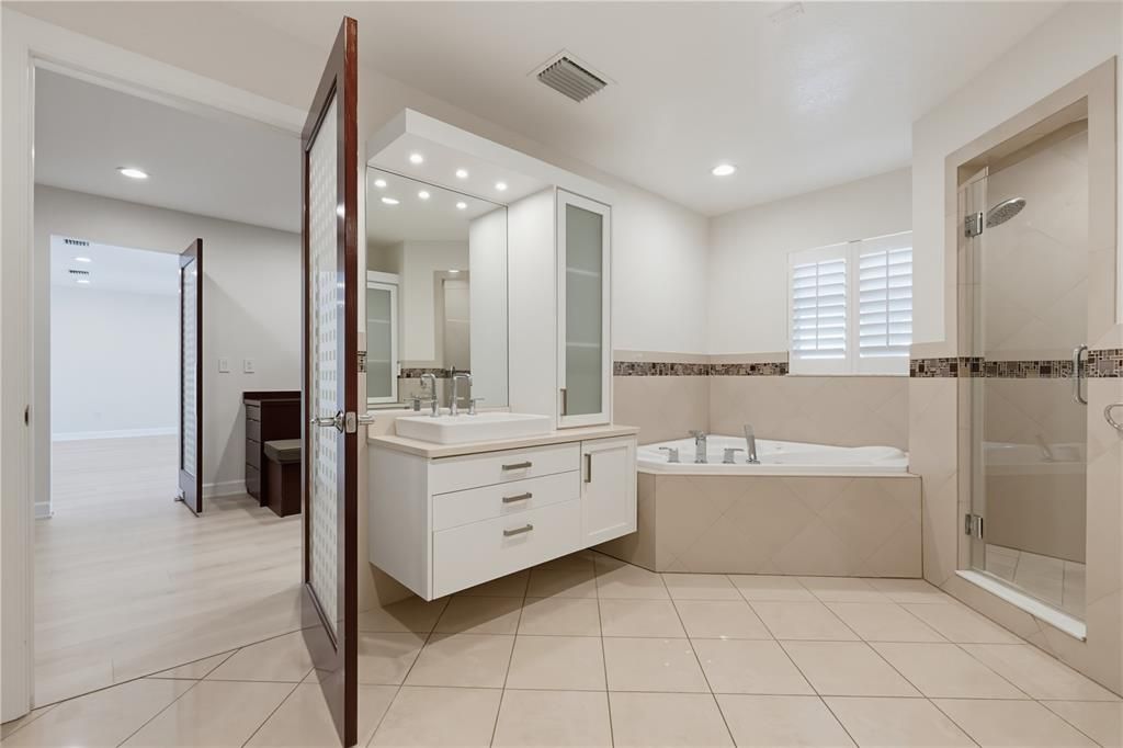 For Rent: $18,500 (4 beds, 4 baths, 3380 Square Feet)