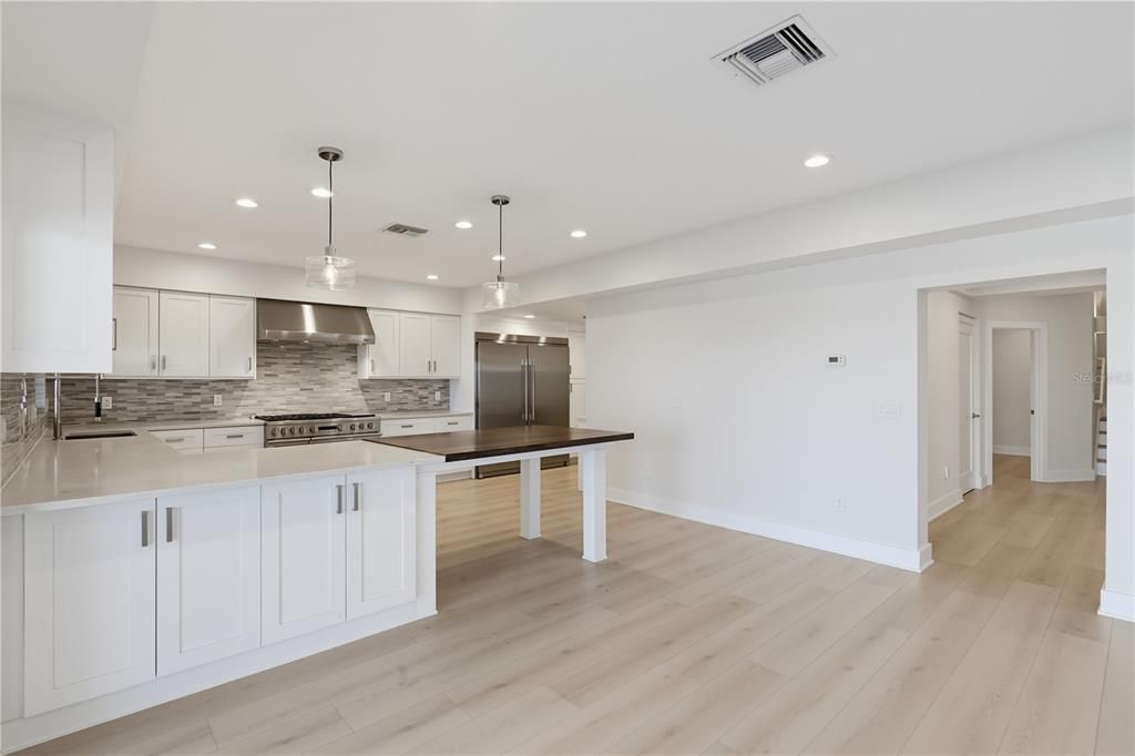 For Rent: $18,500 (4 beds, 4 baths, 3380 Square Feet)