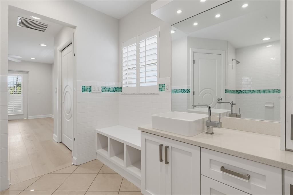 For Rent: $18,500 (4 beds, 4 baths, 3380 Square Feet)