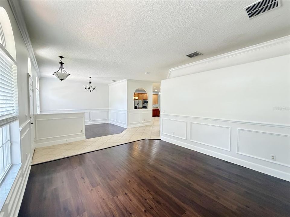 For Sale: $499,900 (5 beds, 2 baths, 3008 Square Feet)