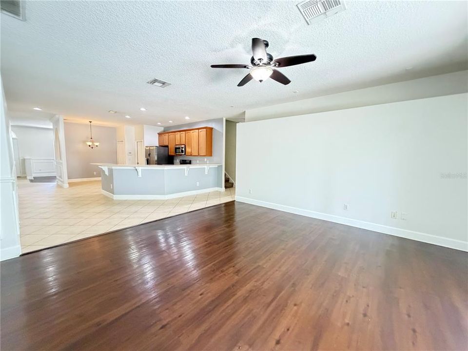 For Sale: $499,900 (5 beds, 2 baths, 3008 Square Feet)