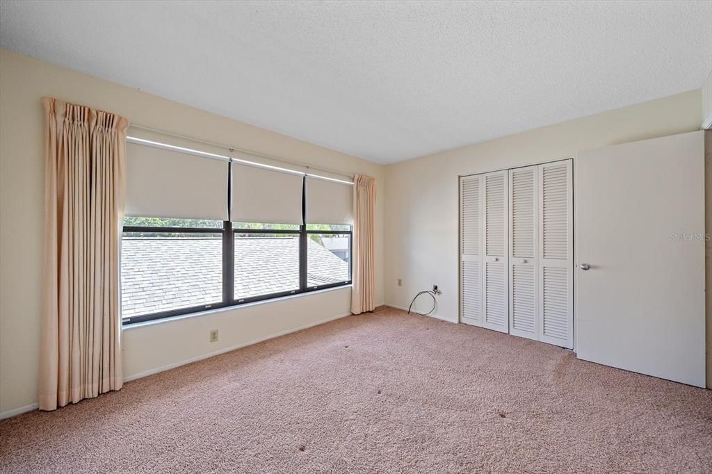 For Sale: $199,000 (2 beds, 2 baths, 1319 Square Feet)