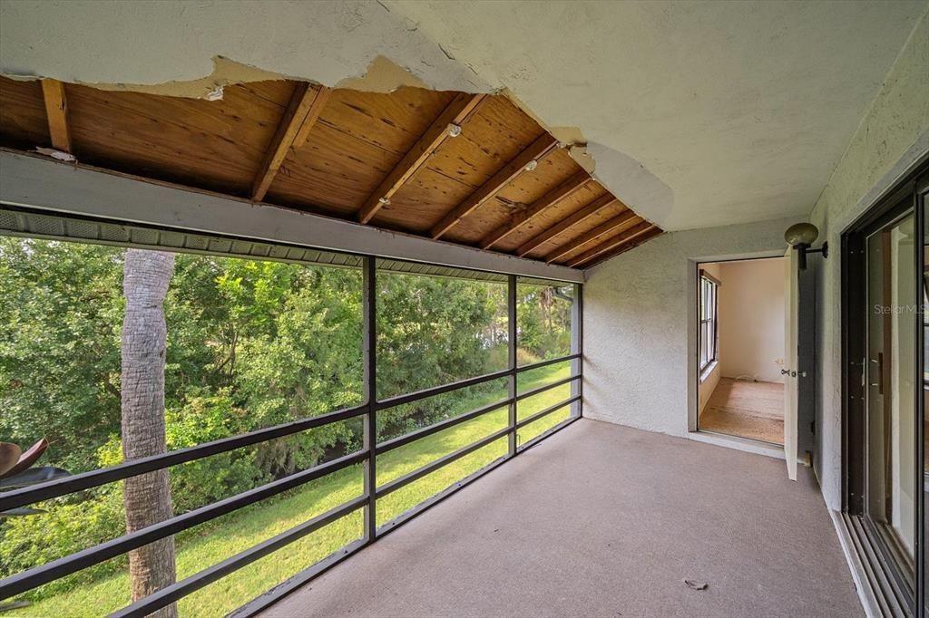 For Sale: $199,000 (2 beds, 2 baths, 1319 Square Feet)