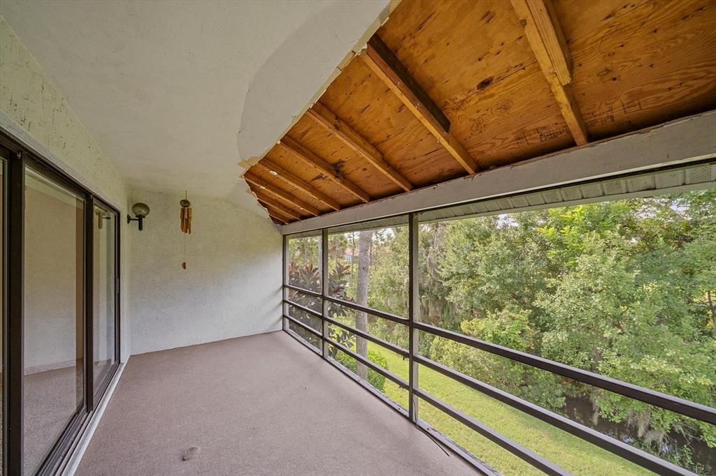 For Sale: $199,000 (2 beds, 2 baths, 1319 Square Feet)