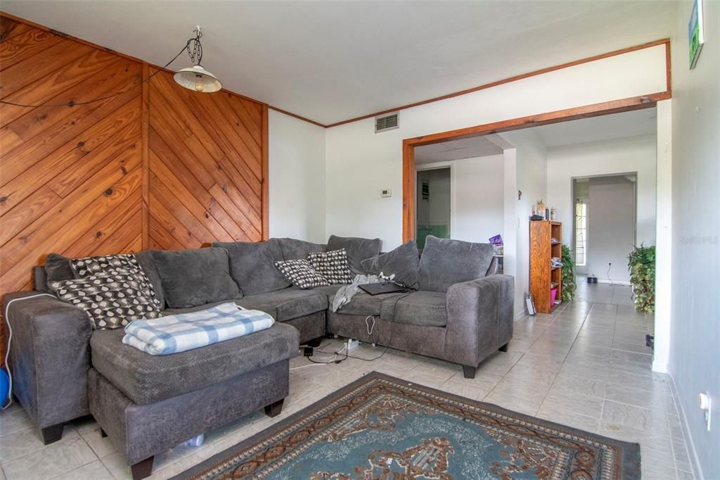 For Sale: $399,900 (3 beds, 0 baths, 1558 Square Feet)
