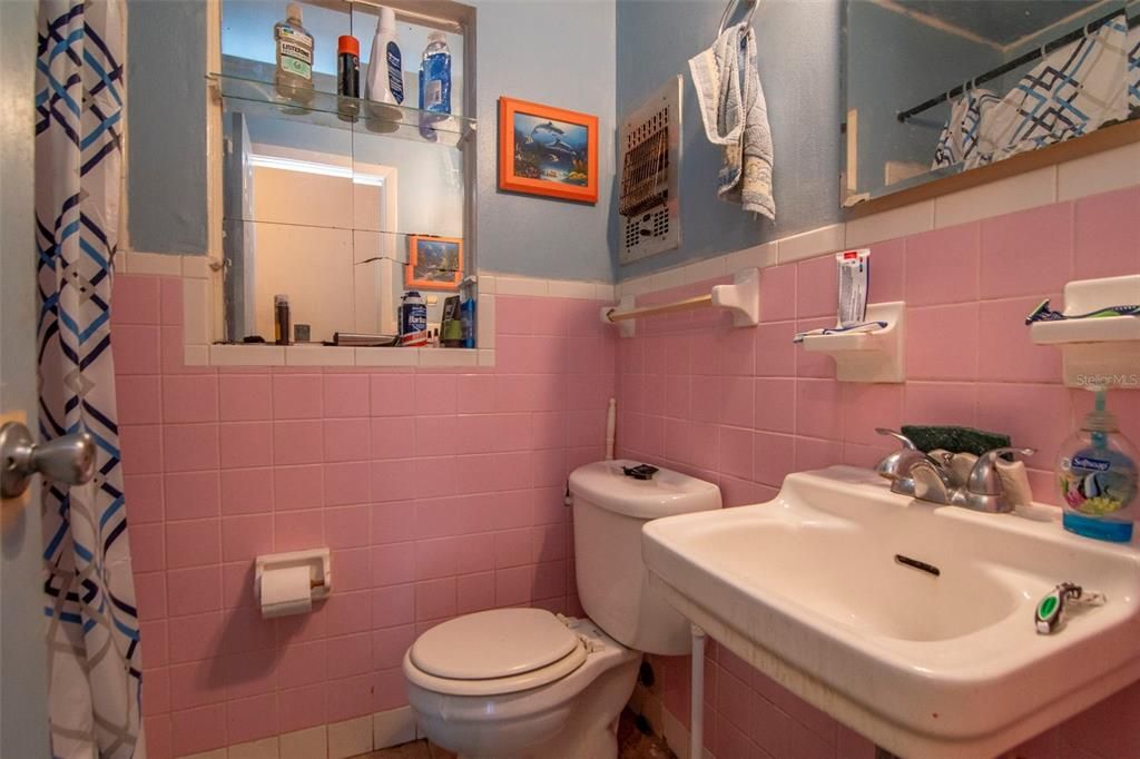 For Sale: $399,900 (3 beds, 0 baths, 1558 Square Feet)