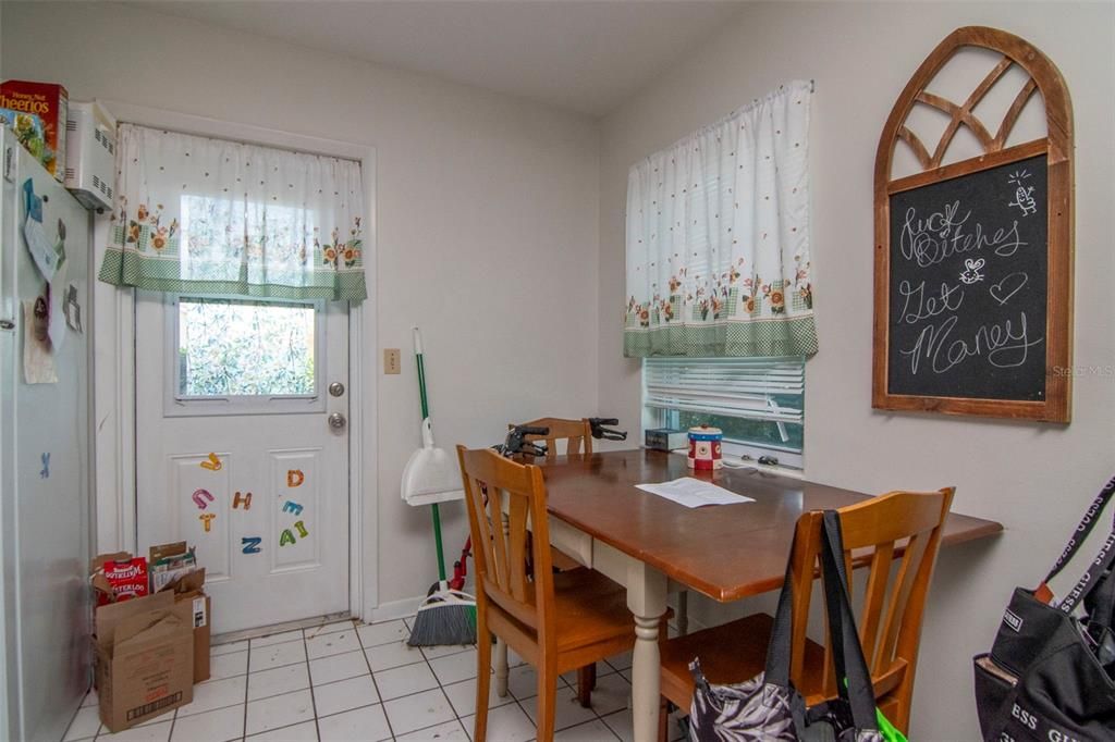 For Sale: $399,900 (3 beds, 0 baths, 1558 Square Feet)