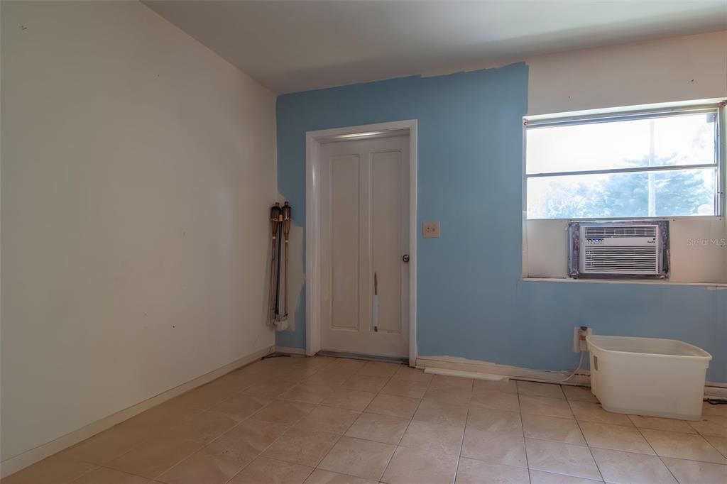 For Sale: $399,900 (3 beds, 0 baths, 1558 Square Feet)
