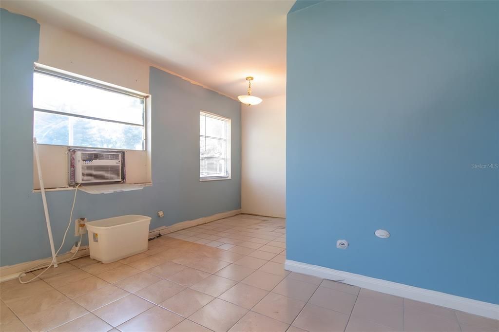 For Sale: $399,900 (3 beds, 0 baths, 1558 Square Feet)