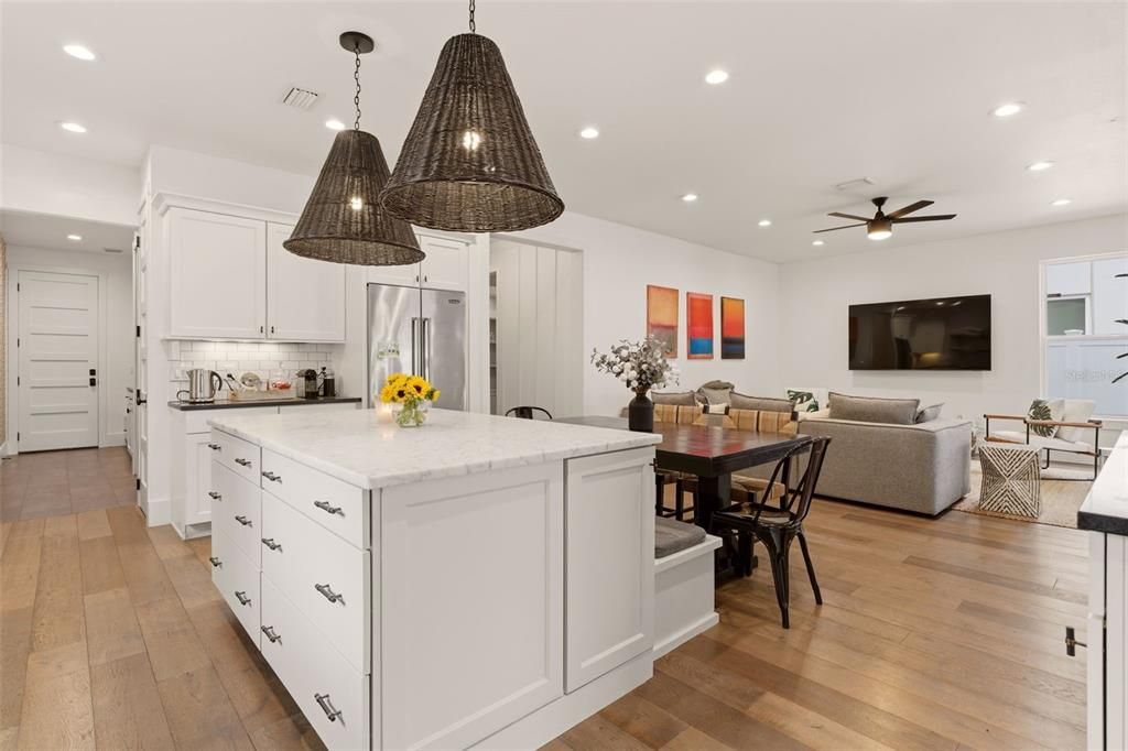 For Rent: $8,900 (4 beds, 3 baths, 3174 Square Feet)