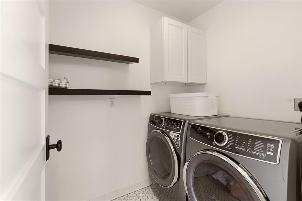 For Rent: $8,900 (4 beds, 3 baths, 3174 Square Feet)