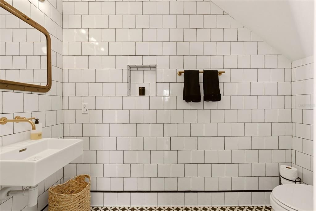 For Rent: $8,900 (4 beds, 3 baths, 3174 Square Feet)