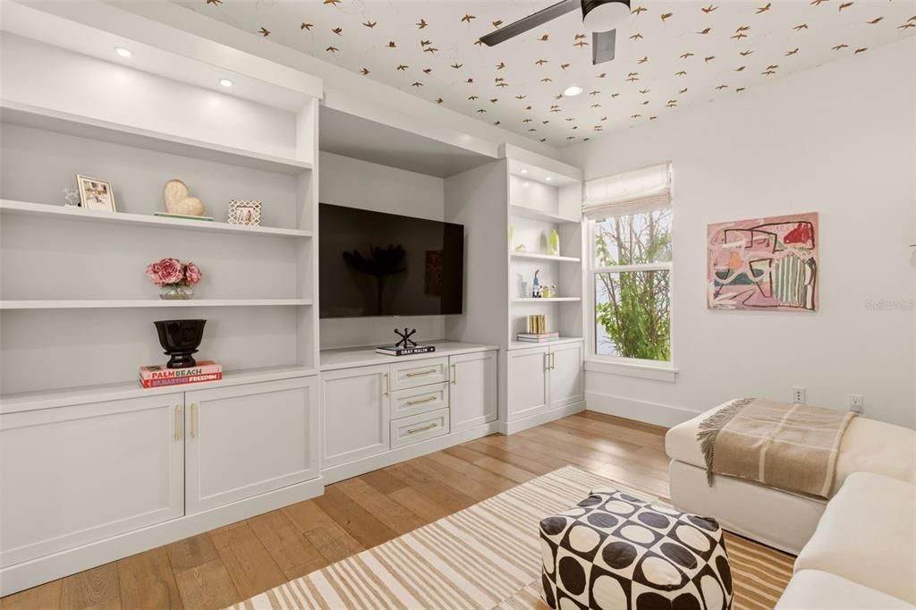 For Rent: $8,900 (4 beds, 3 baths, 3174 Square Feet)