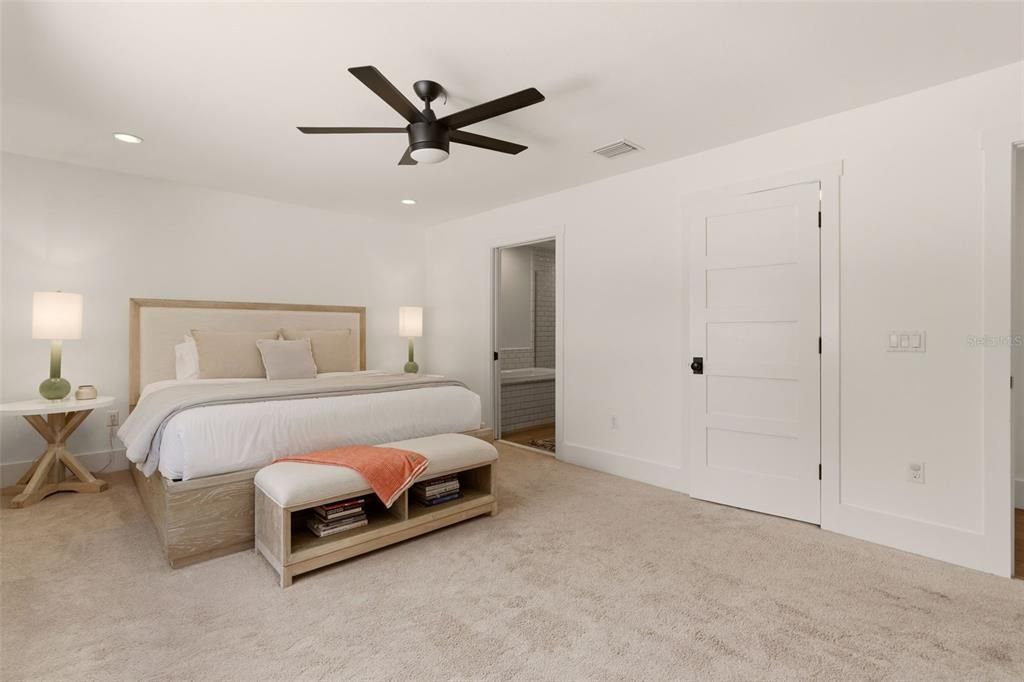 For Rent: $8,900 (4 beds, 3 baths, 3174 Square Feet)