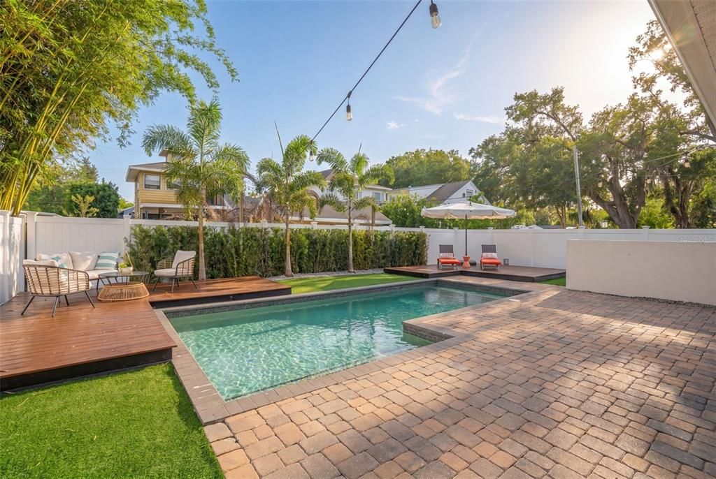 For Rent: $8,900 (4 beds, 3 baths, 3174 Square Feet)
