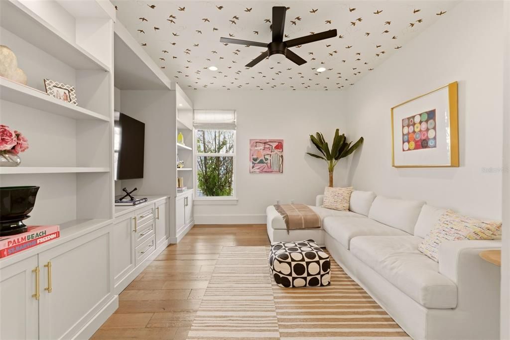 For Rent: $8,900 (4 beds, 3 baths, 3174 Square Feet)