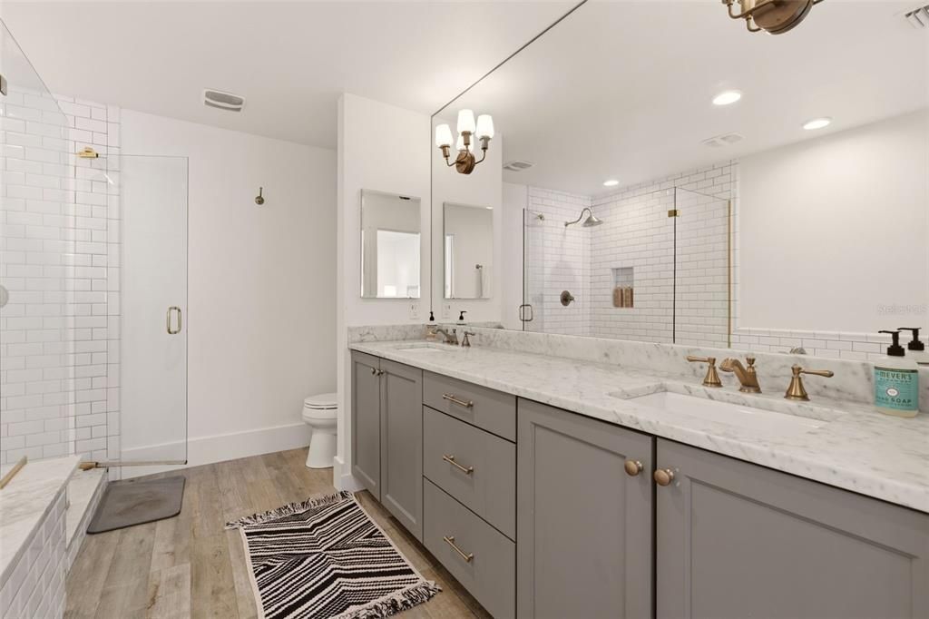 For Rent: $8,900 (4 beds, 3 baths, 3174 Square Feet)