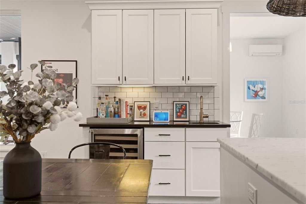 For Rent: $8,900 (4 beds, 3 baths, 3174 Square Feet)
