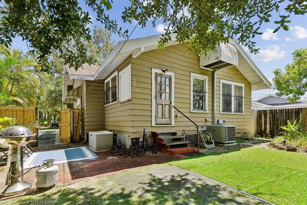 На продажу: $699,000 (3 спален, 1 ванн, 1520 Квадратных фут)
