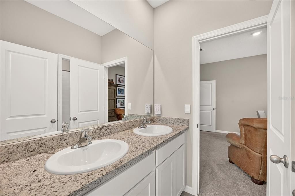 For Sale: $625,000 (4 beds, 3 baths, 2843 Square Feet)