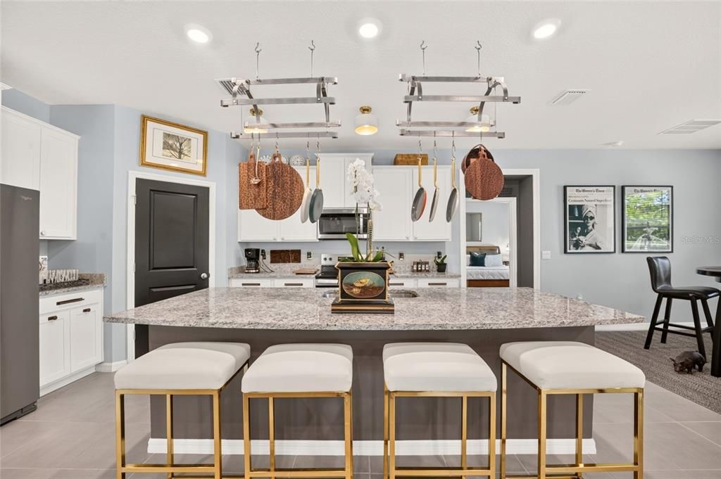 For Sale: $625,000 (4 beds, 3 baths, 2843 Square Feet)