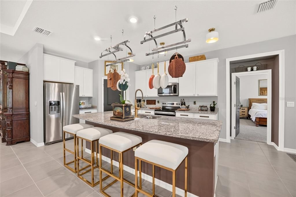 For Sale: $625,000 (4 beds, 3 baths, 2843 Square Feet)