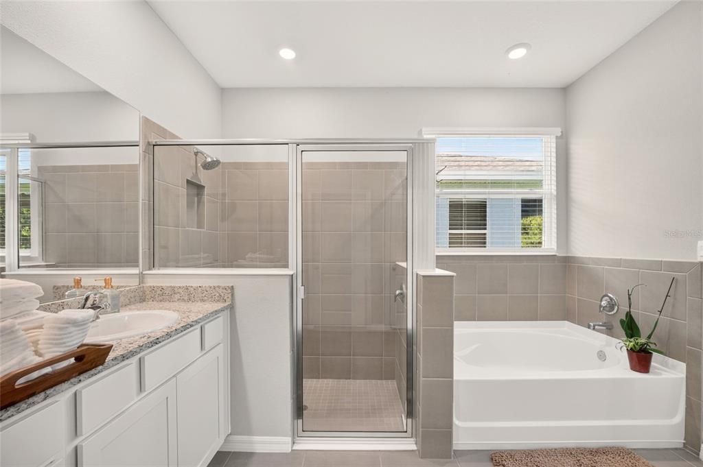For Sale: $625,000 (4 beds, 3 baths, 2843 Square Feet)