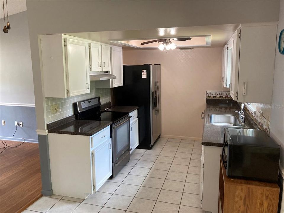 В аренду: $1,575 (2 спален, 2 ванн, 1086 Квадратных фут)