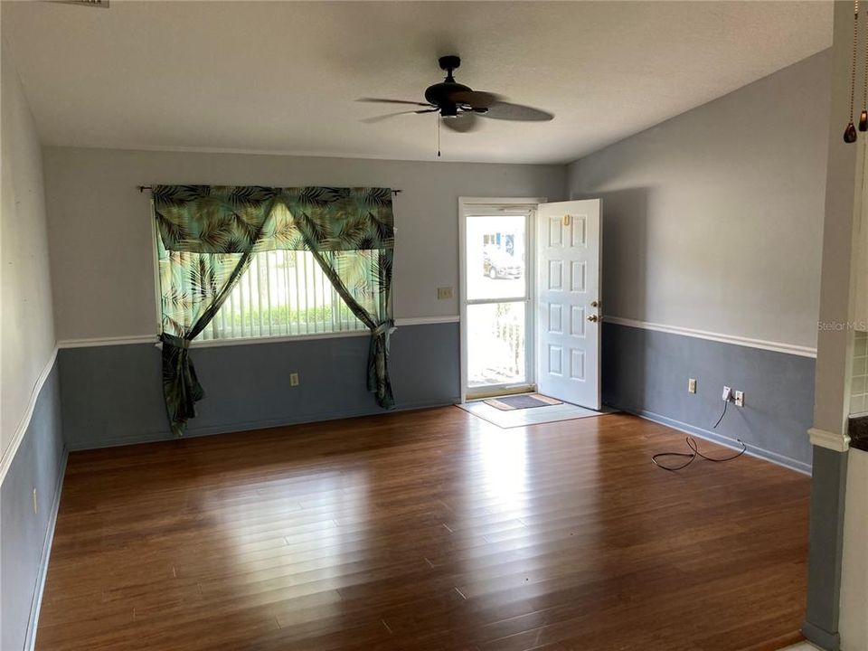 В аренду: $1,575 (2 спален, 2 ванн, 1086 Квадратных фут)