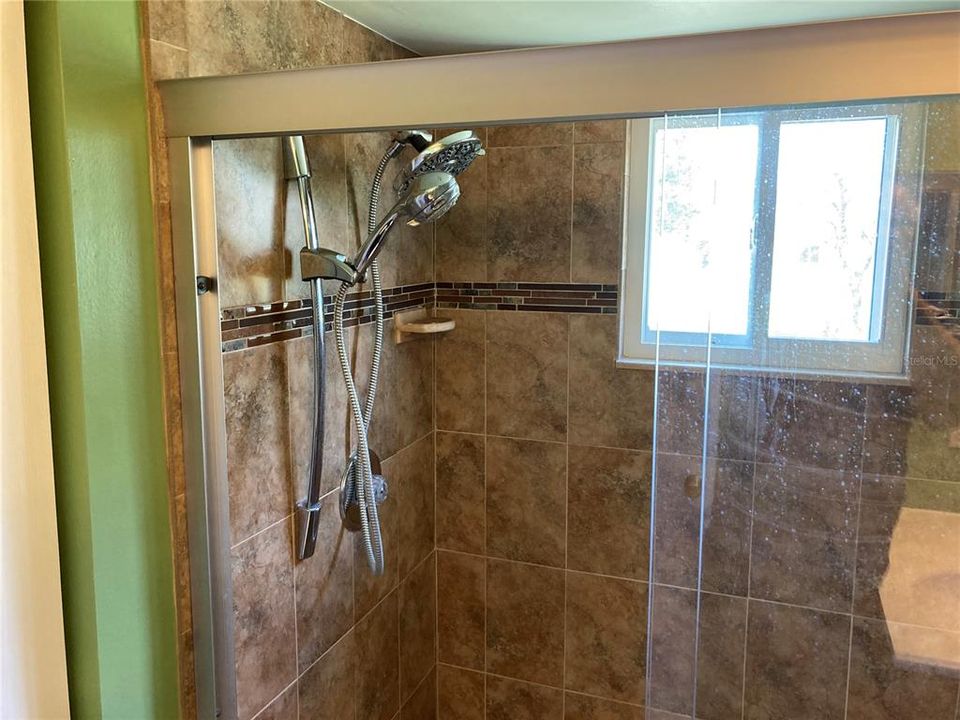 В аренду: $1,575 (2 спален, 2 ванн, 1086 Квадратных фут)