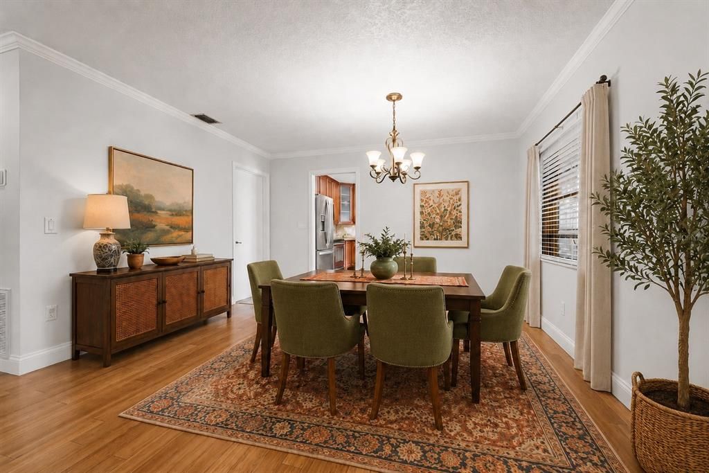 For Sale: $349,000 (2 beds, 2 baths, 1479 Square Feet)