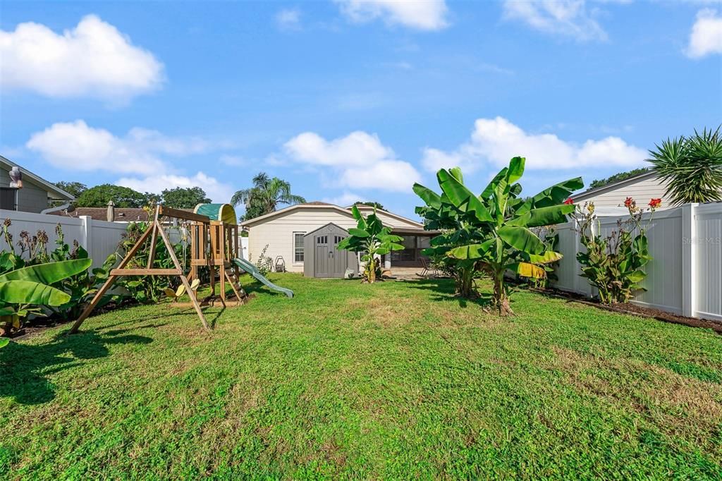 For Sale: $349,000 (2 beds, 2 baths, 1479 Square Feet)