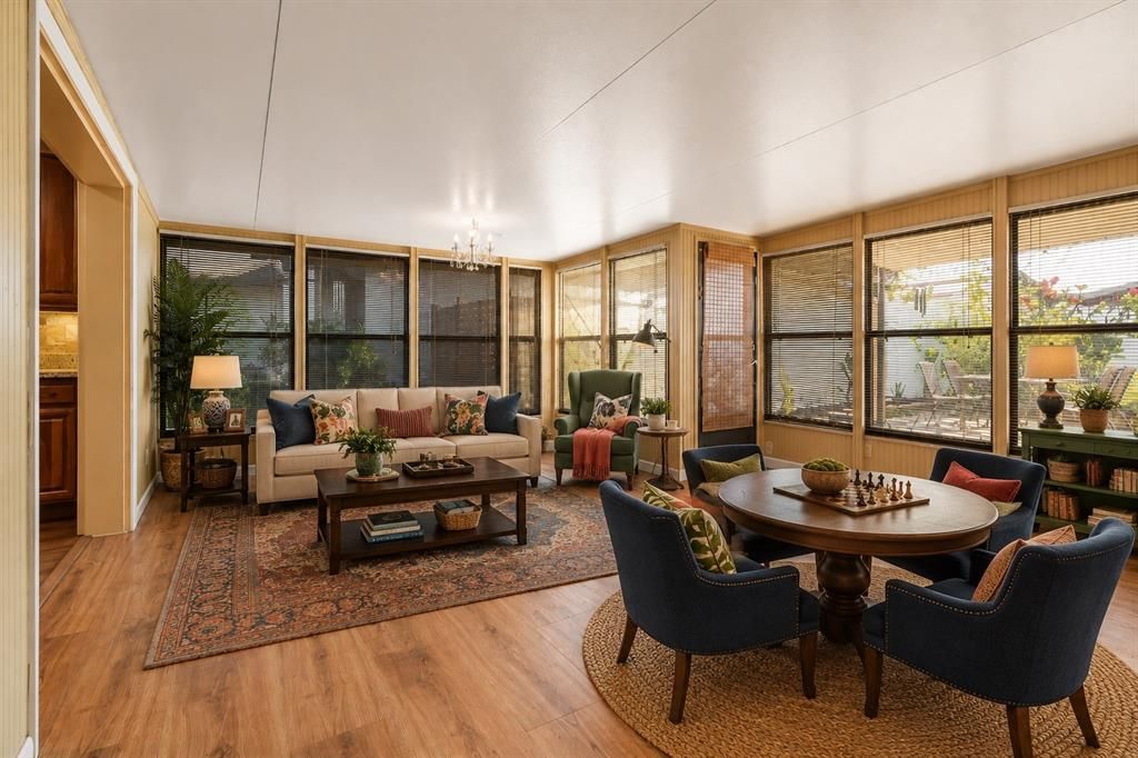 For Sale: $349,000 (2 beds, 2 baths, 1479 Square Feet)
