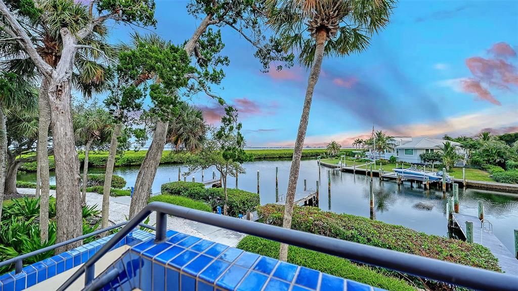 En Venta: $1,599,000 (4 camas, 3 baños, 2846 Pies cuadrados)