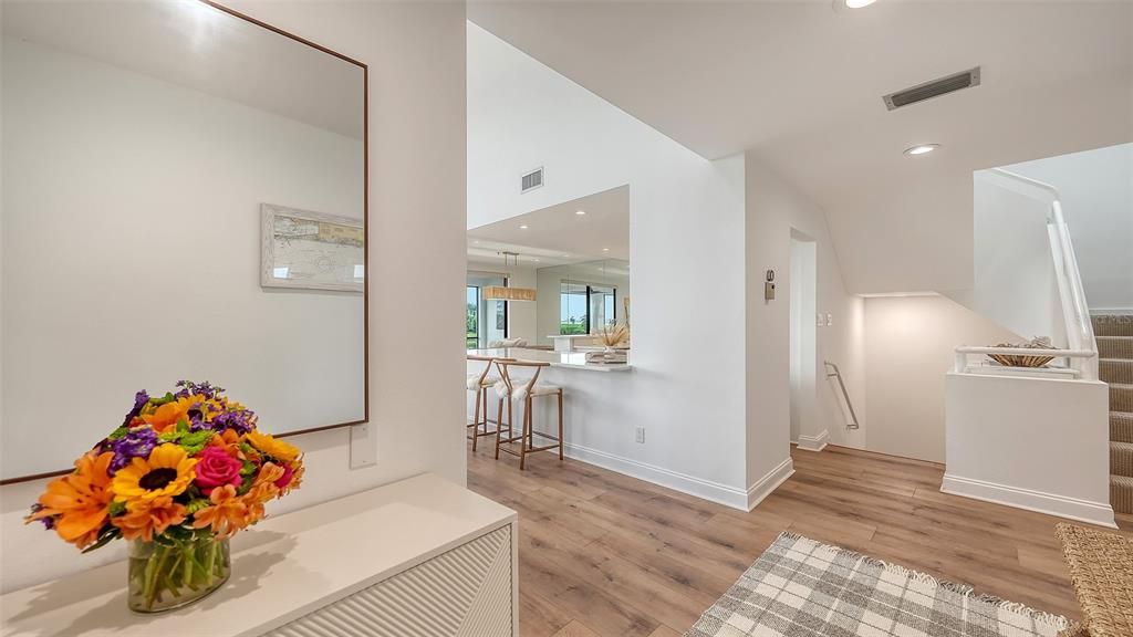 En Venta: $1,599,000 (4 camas, 3 baños, 2846 Pies cuadrados)
