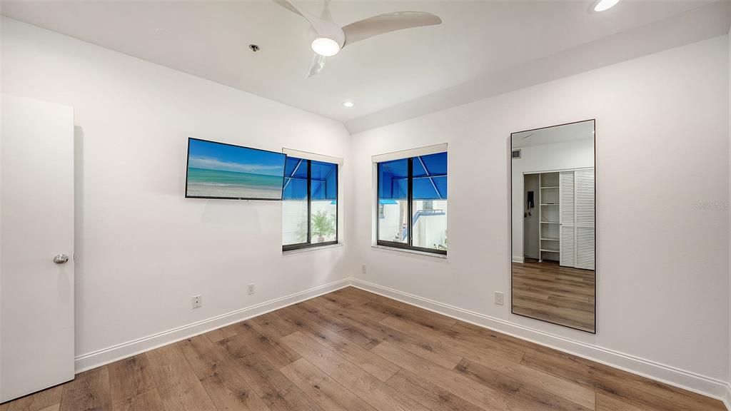 En Venta: $1,599,000 (4 camas, 3 baños, 2846 Pies cuadrados)