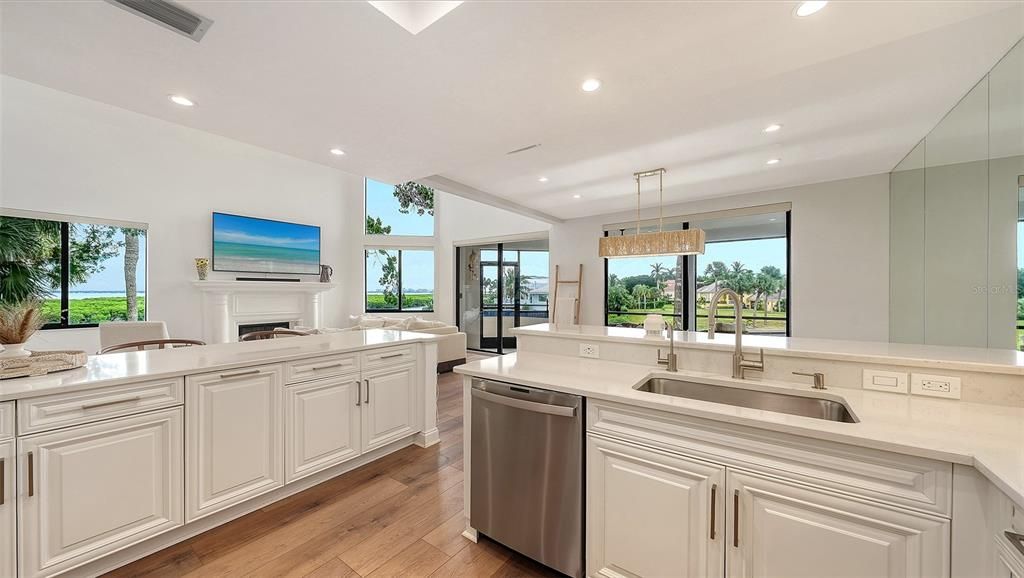 En Venta: $1,599,000 (4 camas, 3 baños, 2846 Pies cuadrados)