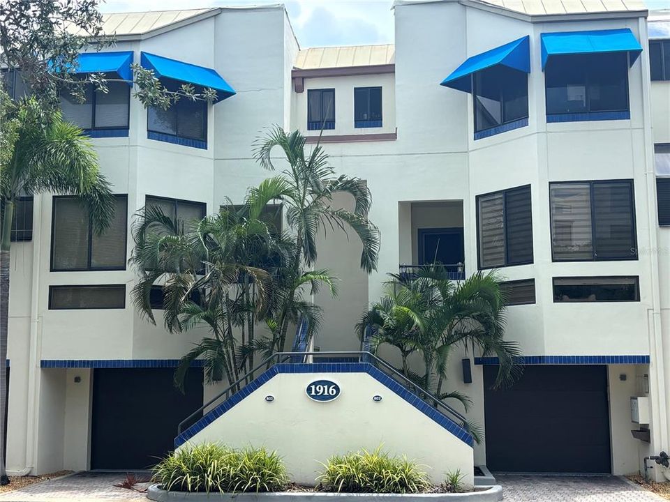 En Venta: $1,599,000 (4 camas, 3 baños, 2846 Pies cuadrados)