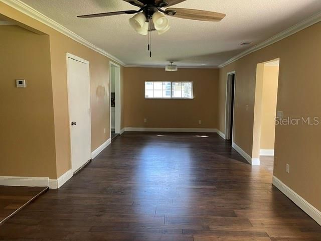 For Sale: $165,000 (2 beds, 1 baths, 1024 Square Feet)