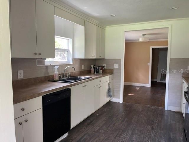 For Sale: $165,000 (2 beds, 1 baths, 1024 Square Feet)