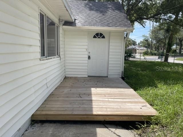 For Sale: $165,000 (2 beds, 1 baths, 1024 Square Feet)