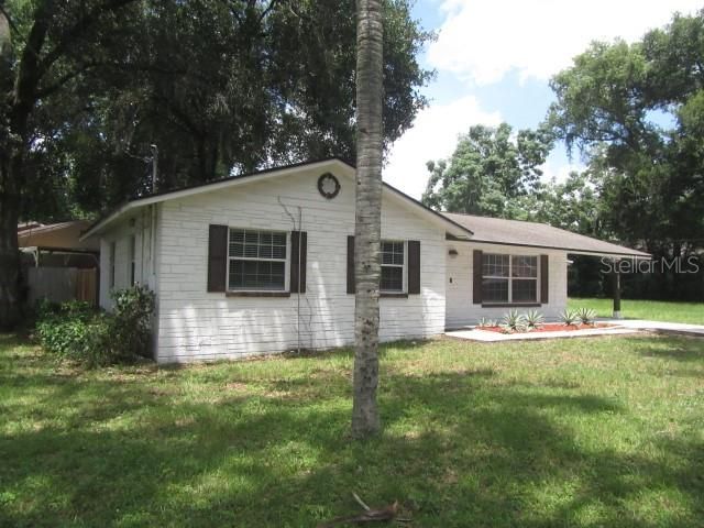 For Sale: $302,500 (3 beds, 2 baths, 1434 Square Feet)