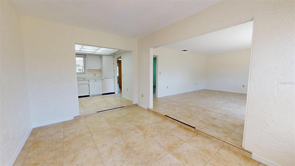 For Rent: $2,450 (2 beds, 2 baths, 1332 Square Feet)
